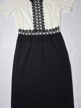 Bloomingdales Aqua Black Pearl Trim Short Sleeve Lace Mini Dress